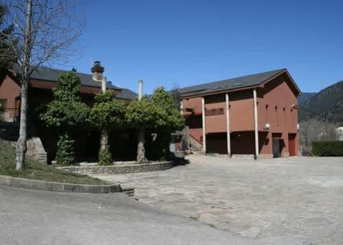 Alberg Escola De Piraguisme De Sort Bagian luar foto